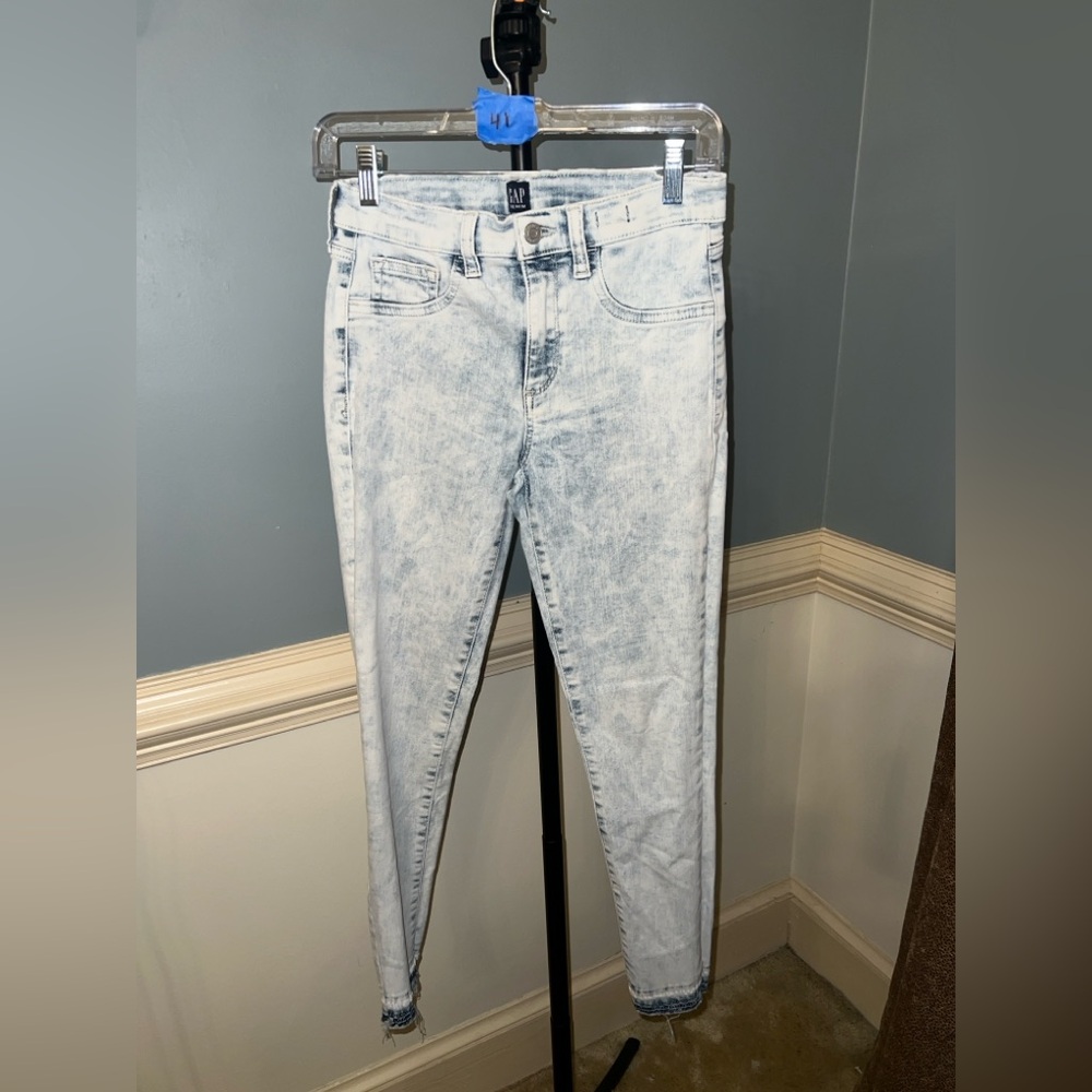 GAP Women's Light Acid Wash Skinny Jeans